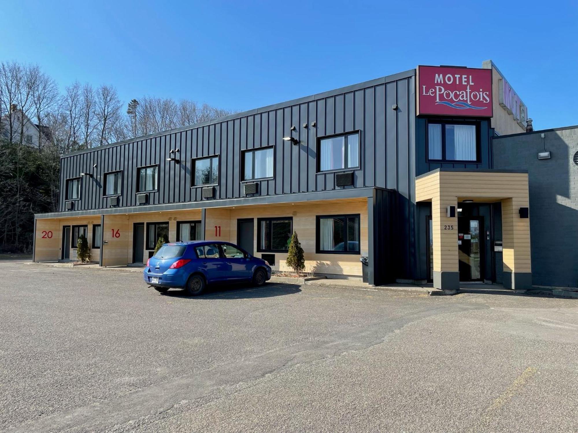 Motel Le Pocatois La Pocatiere Buitenkant foto